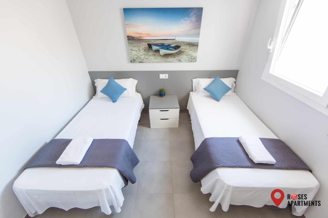 Roses Apartments Ocean 2 Habitaciones Vista Mar Lateral Luaran gambar