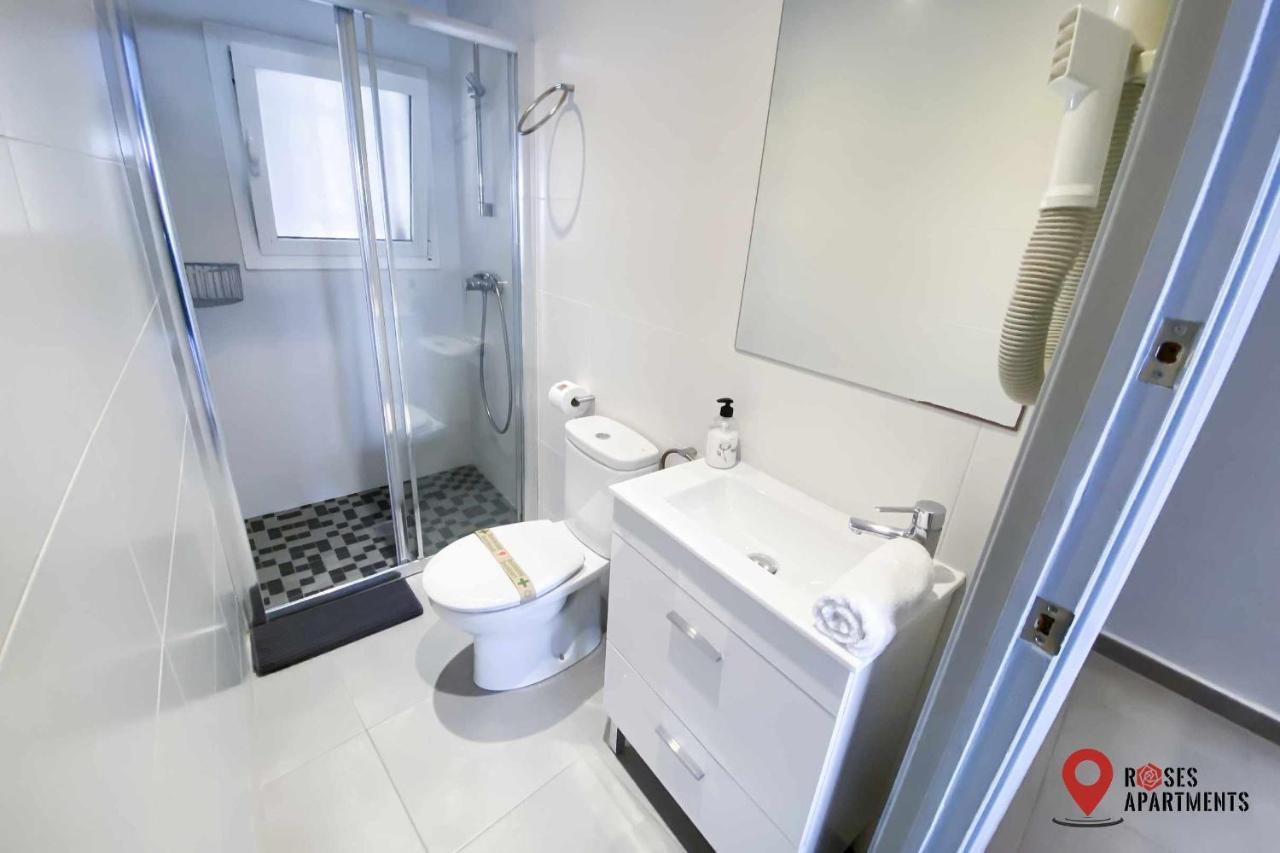 Roses Apartments Ocean 2 Habitaciones Vista Mar Lateral Luaran gambar